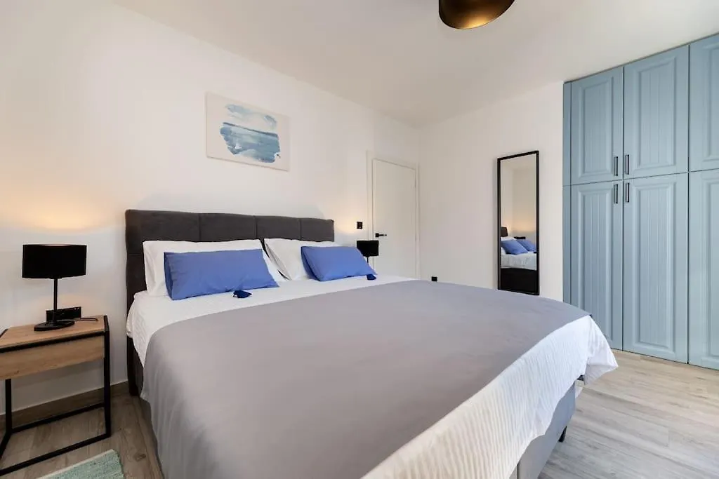 Apartman Milazzi, Fully Air-Conditioned バスカ 0*,